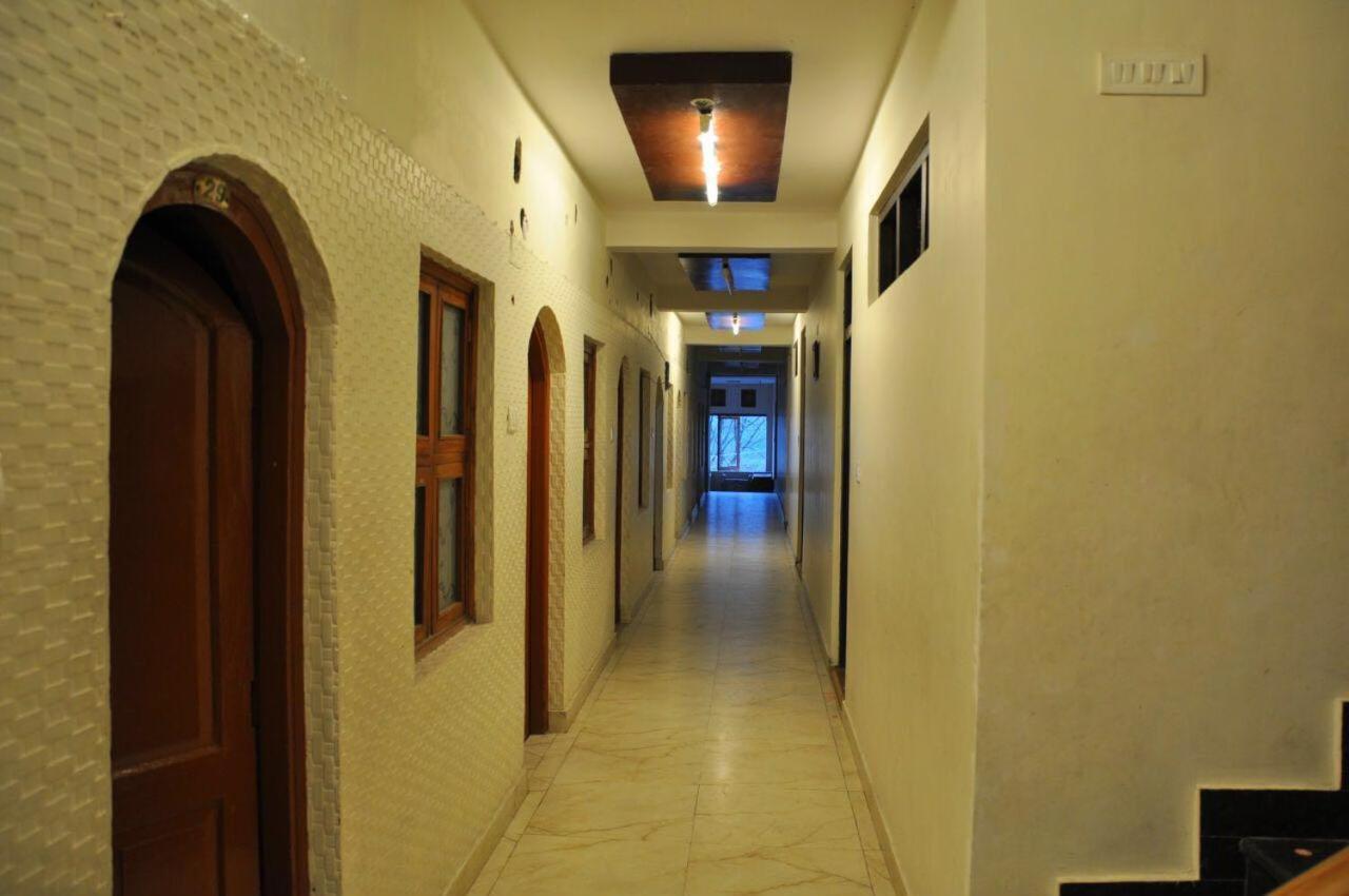 Hotel Ahuja Nainital Eksteriør bilde